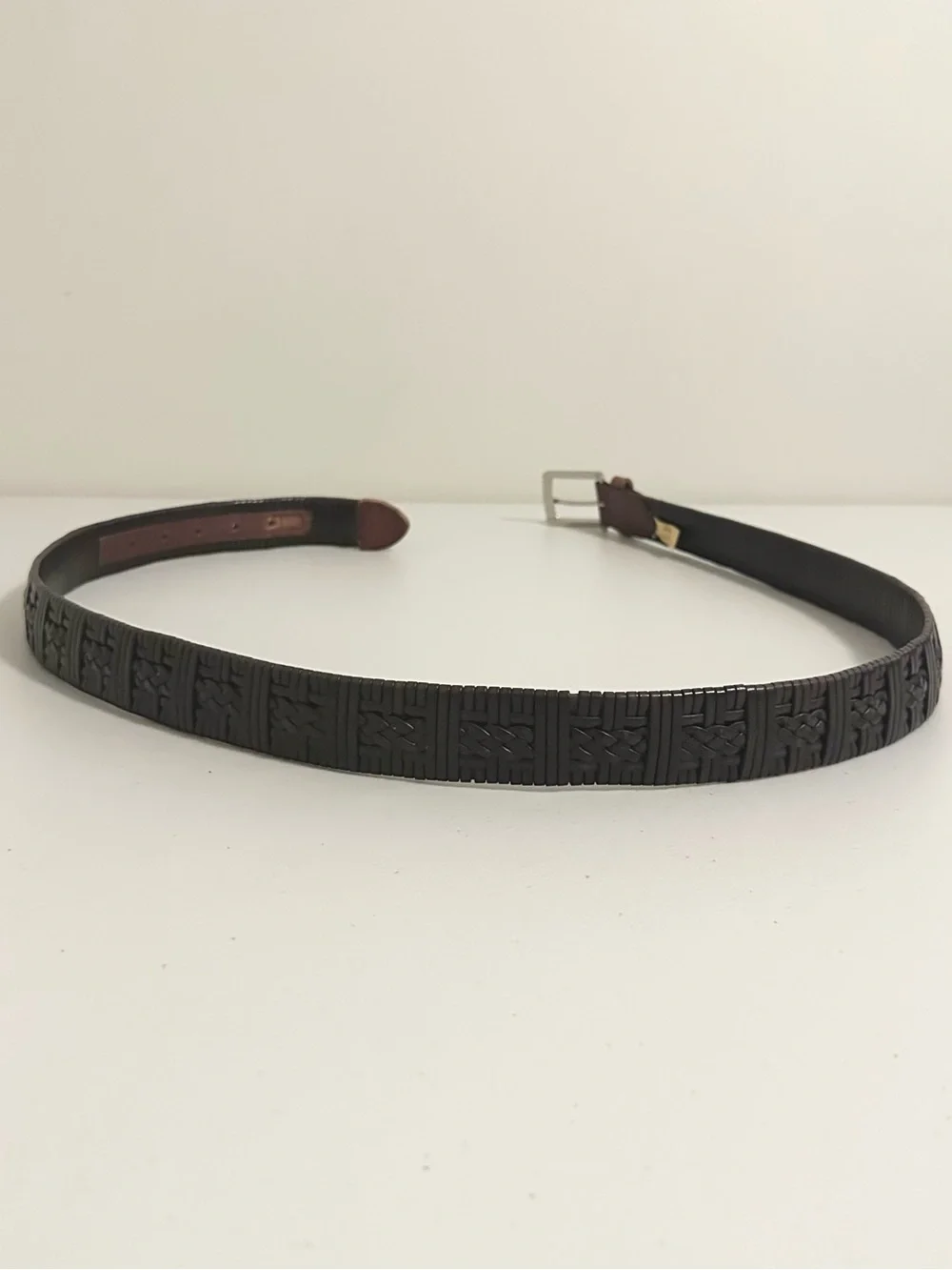 Tommy Bahama Men’s Brown Tooled Leather Belt Woven Western Casual Size 42/105
